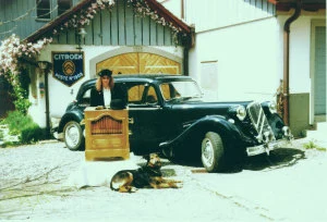 Einblick bei Oldtimer-Taxi in Benken